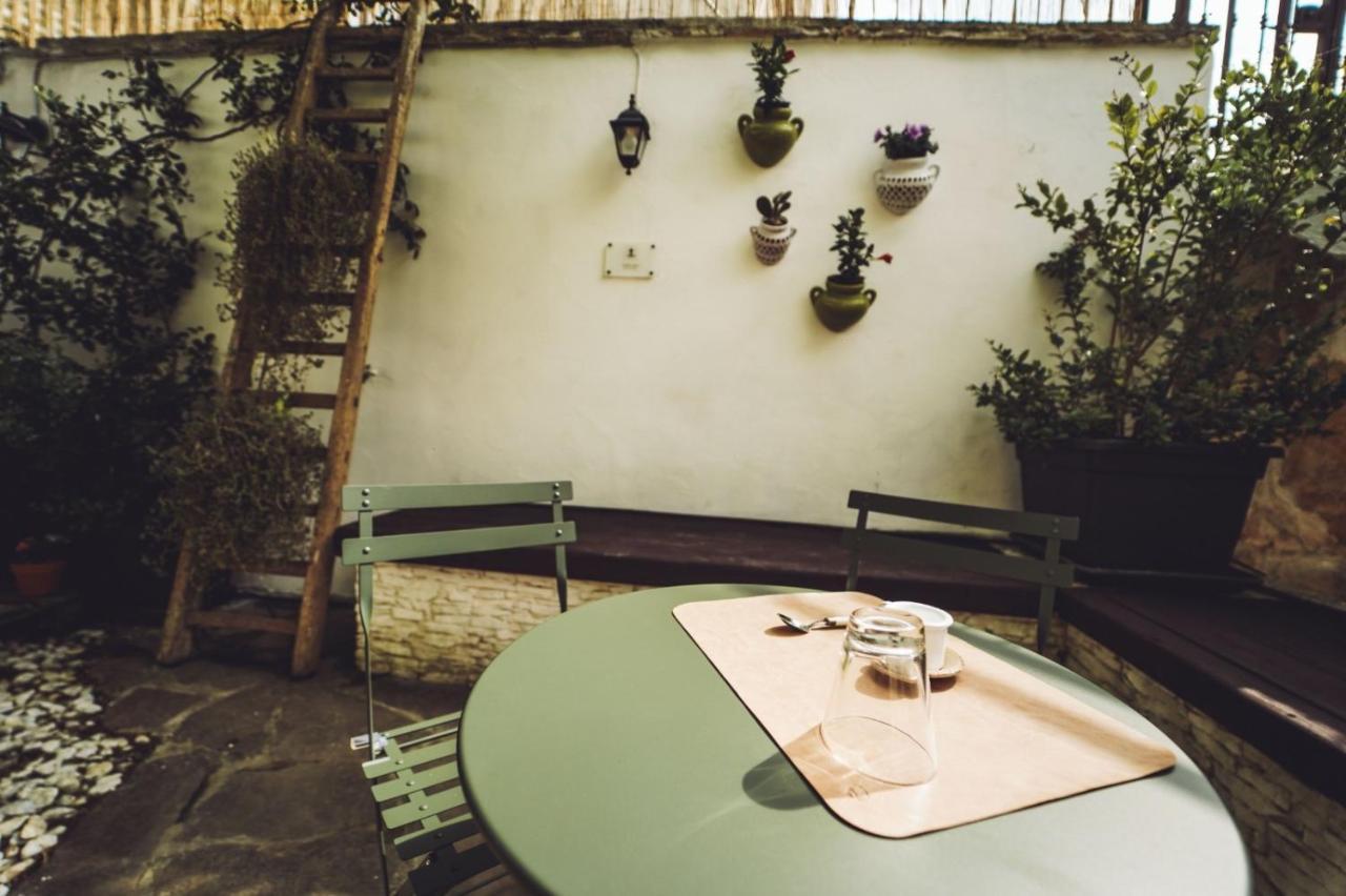 Trullo Syrah-Trulli Anti Charme & Relax Bed and Breakfast Alberobello Exteriör bild